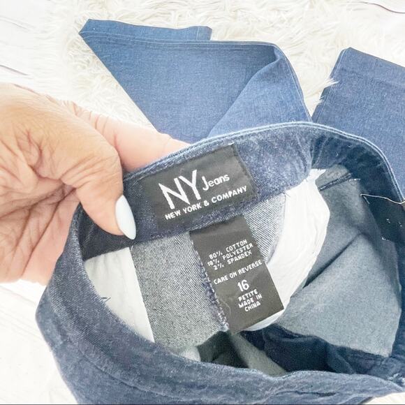 New York & Company Studio Blue Denim Boot Cut City Stretch Jeans Size 16 Petite - Picture 4 of 5